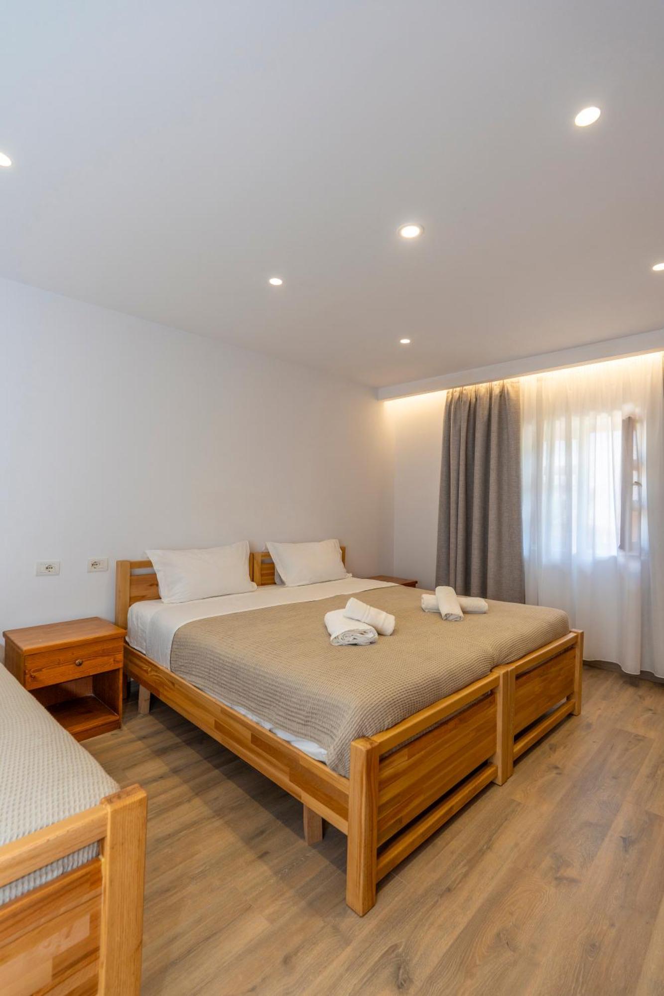 Bujtina Berishta 5*